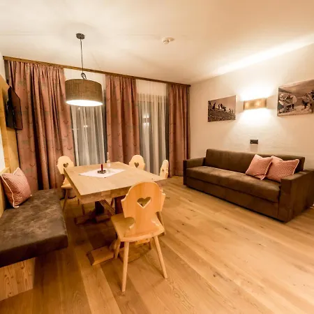 Almhittn - Luxus Апартаменты Финкенберг