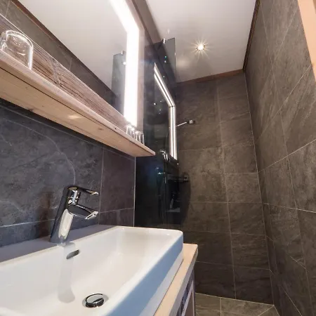 Апартаменты Almhittn - Luxus