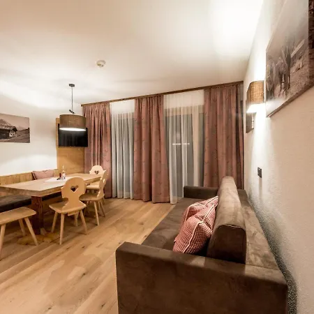 Almhittn - Luxus Апартаменты Финкенберг