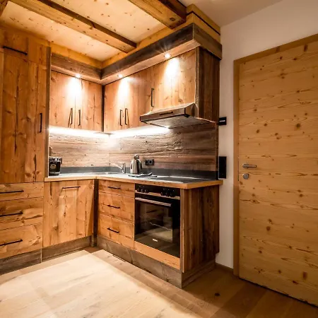 Almhittn - Luxus Apartament Finkenberg